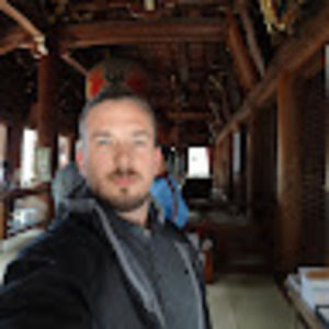 Meet your Posher, Dustin